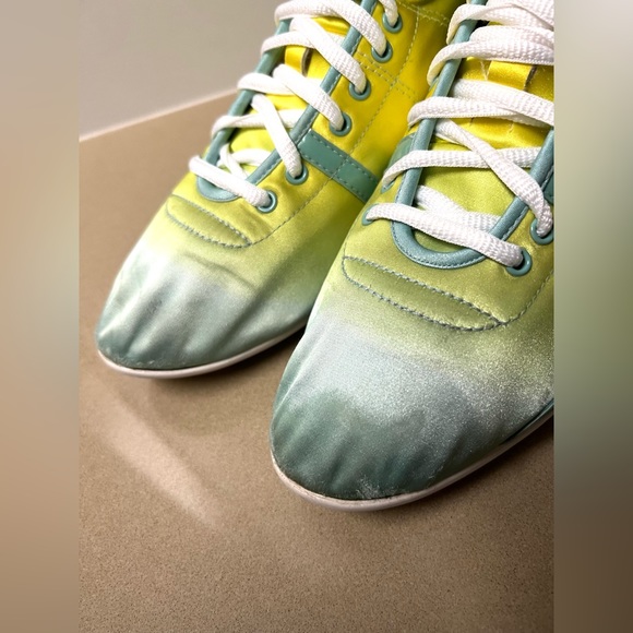 Nike RETRO Style Hijack Mid Women’s High Top Trainers Size US 7.5 RARE!! - Picture 4 of 15